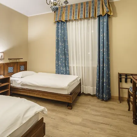 Olimpia Hotel 3*