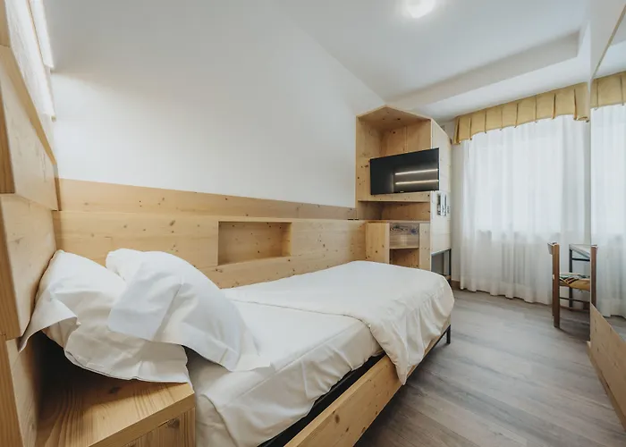 オリンピア 3* コルティーナ・ダンペッツォ