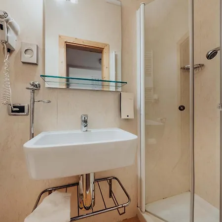 奥林匹亚酒店 3*