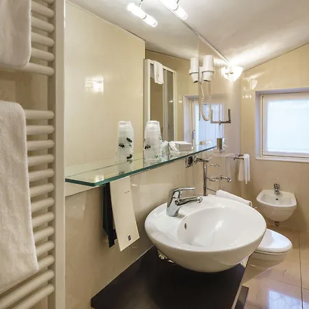 Olimpia Hotel 3*