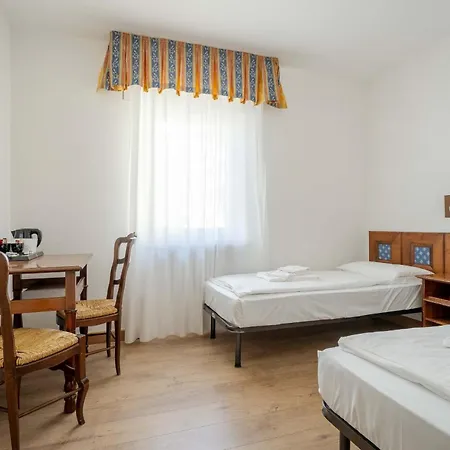 奥林匹亚酒店 3*